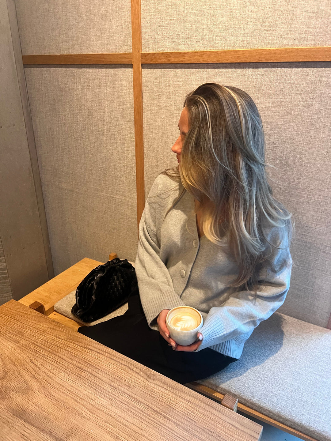 Frida Loose Fit Knit Cardigan - Light Grey-Fashion Nora