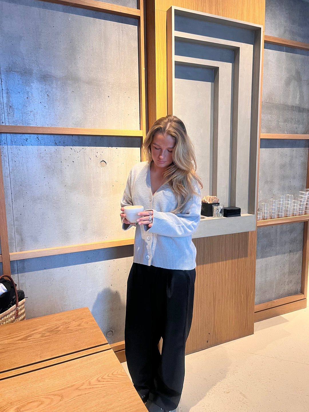 Frida Loose Fit Knit Cardigan - Light Grey-Fashion Nora