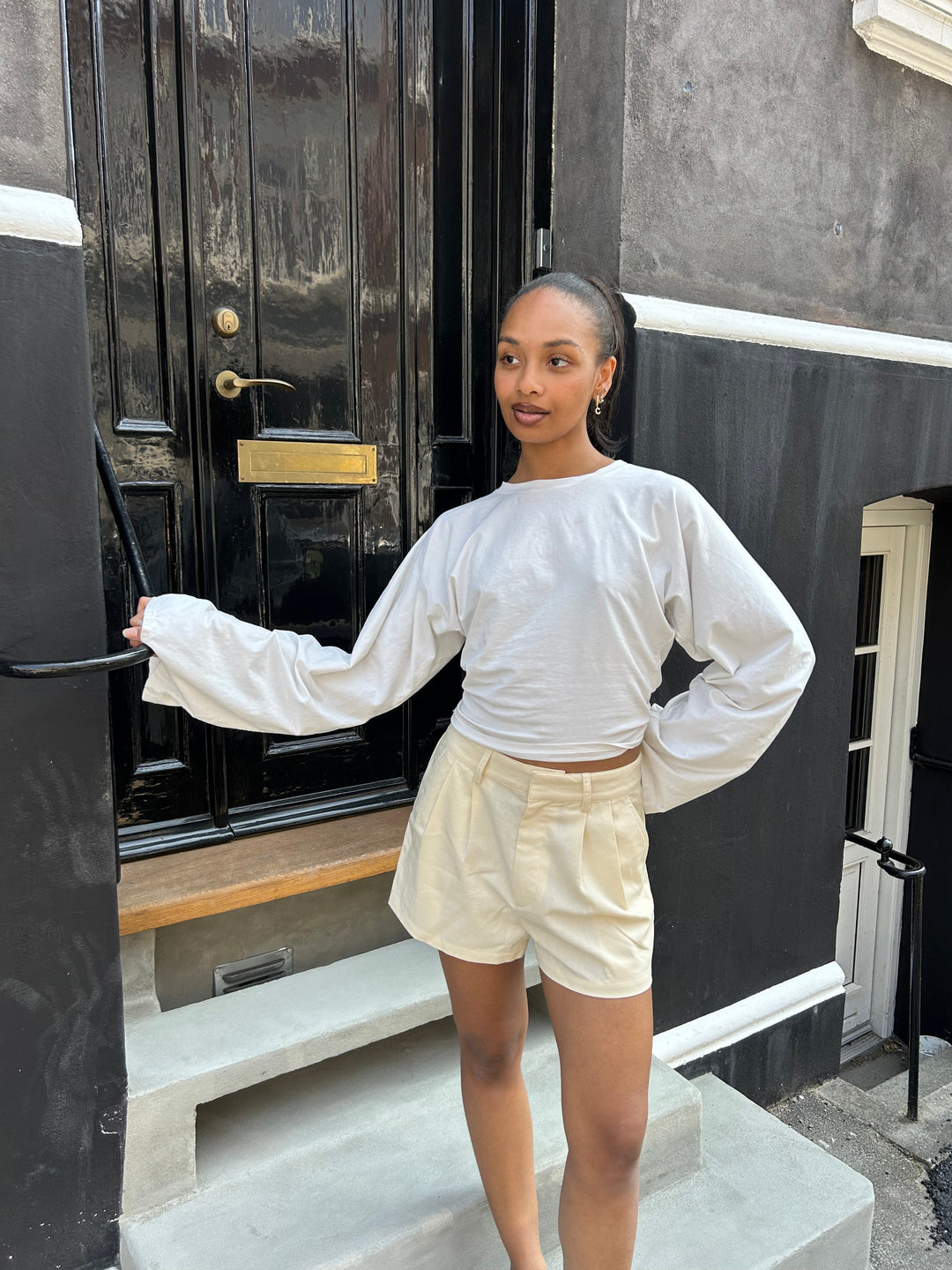 Line Linen Shorts - Beige-Fashion Nora