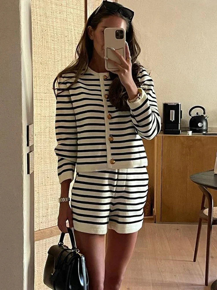 Two-Piece Set - Long Sleeve - Button-Up - Ladies Short Sets - Co-Ord Set Women-Fashion Nora